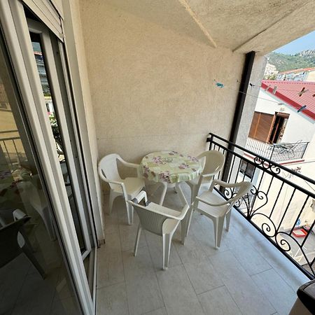 Apartment Perutovic Сутоморе Екстер'єр фото