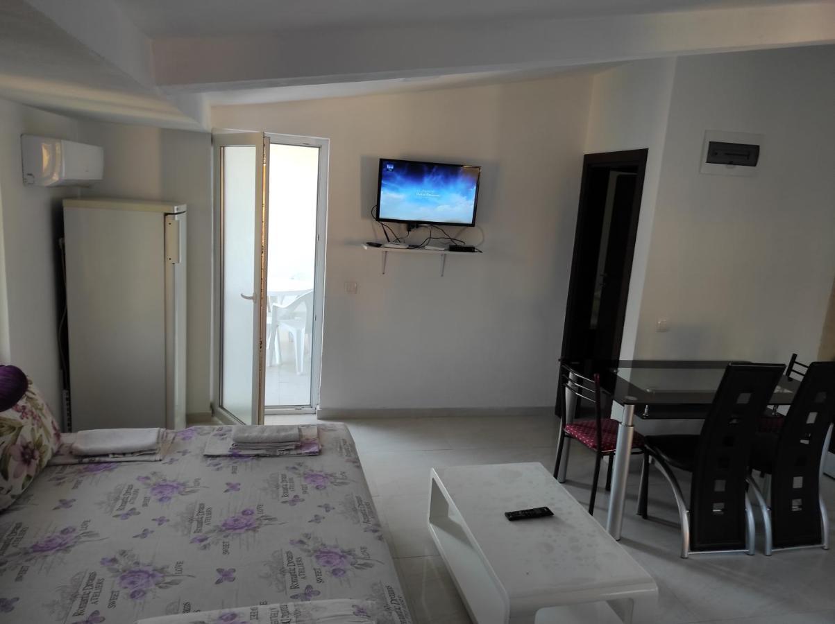 Apartment Perutovic Сутоморе Екстер'єр фото