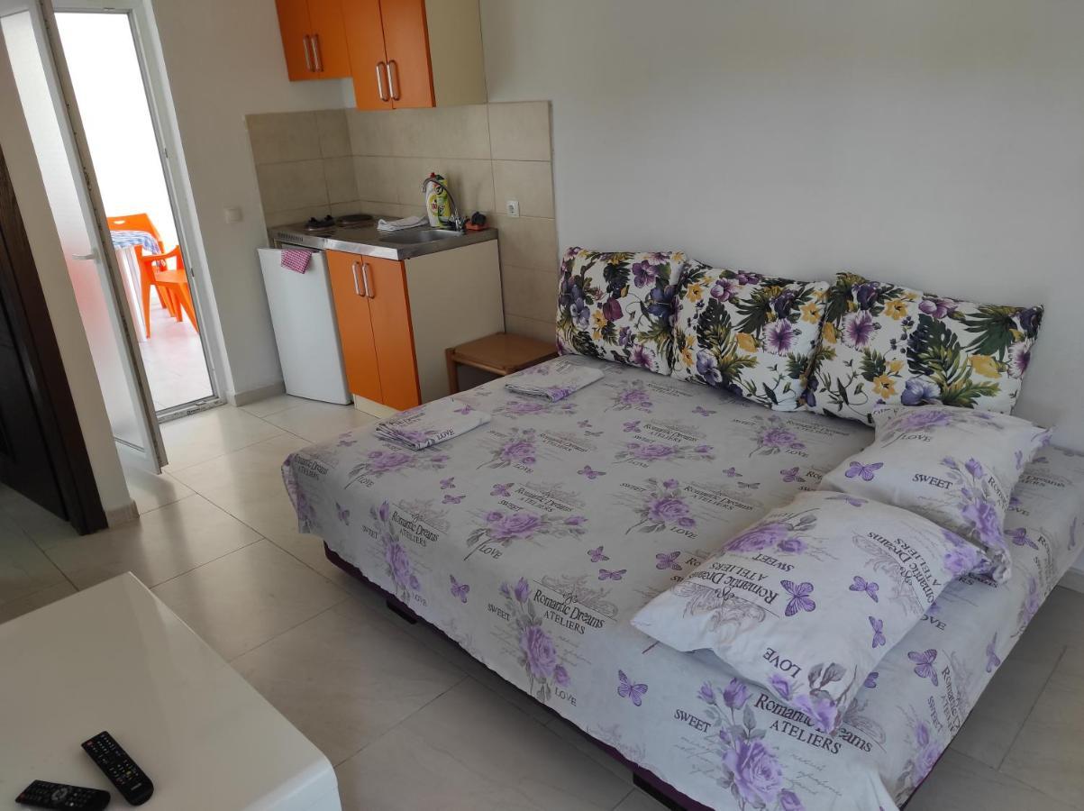 Apartment Perutovic Сутоморе Екстер'єр фото