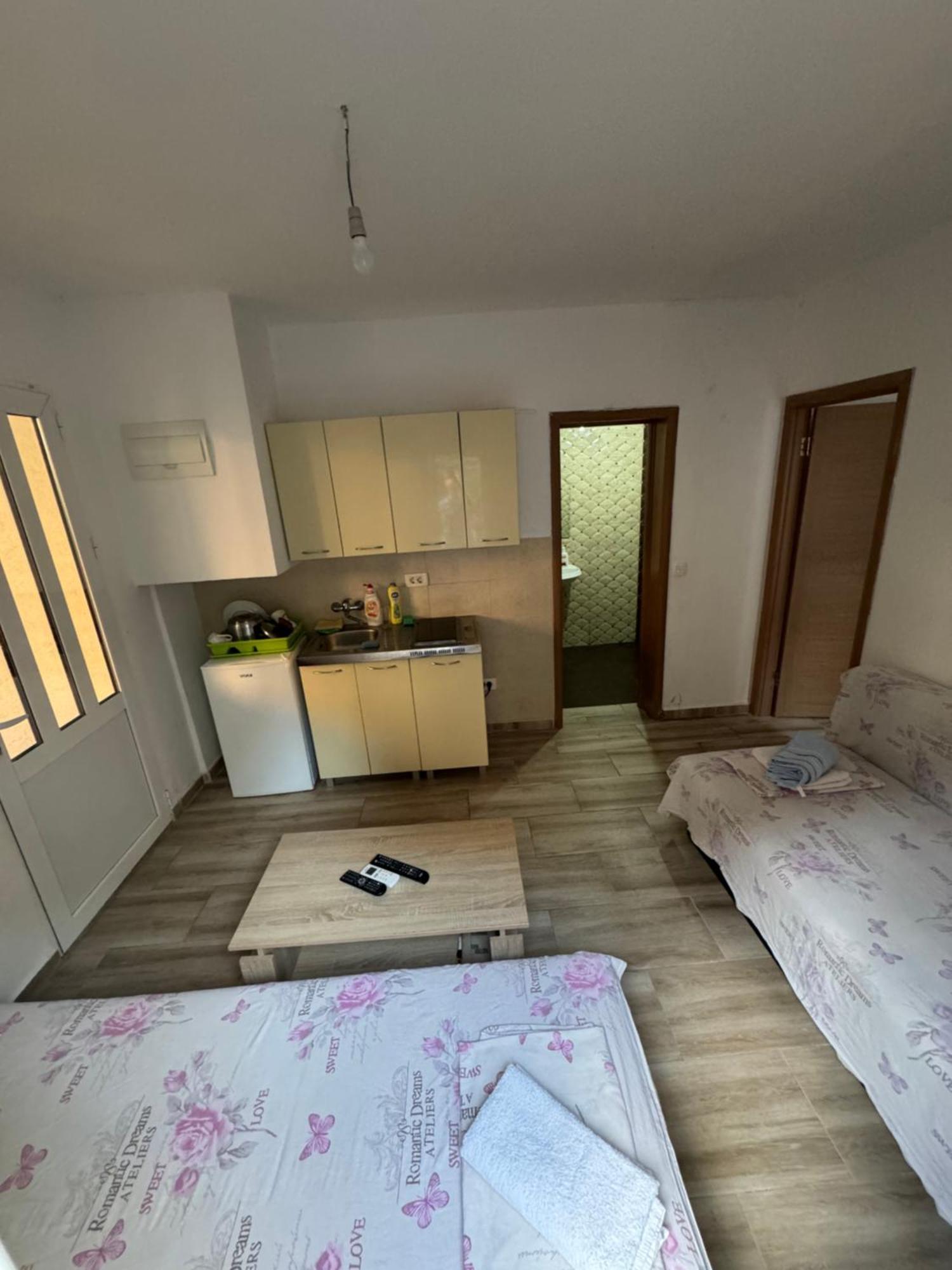 Apartment Perutovic Сутоморе Екстер'єр фото
