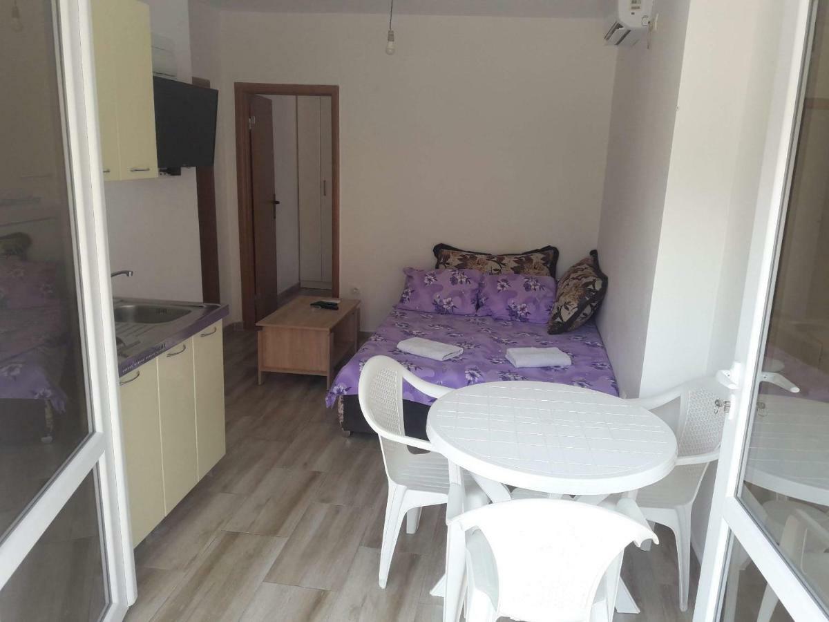 Apartment Perutovic Сутоморе Екстер'єр фото