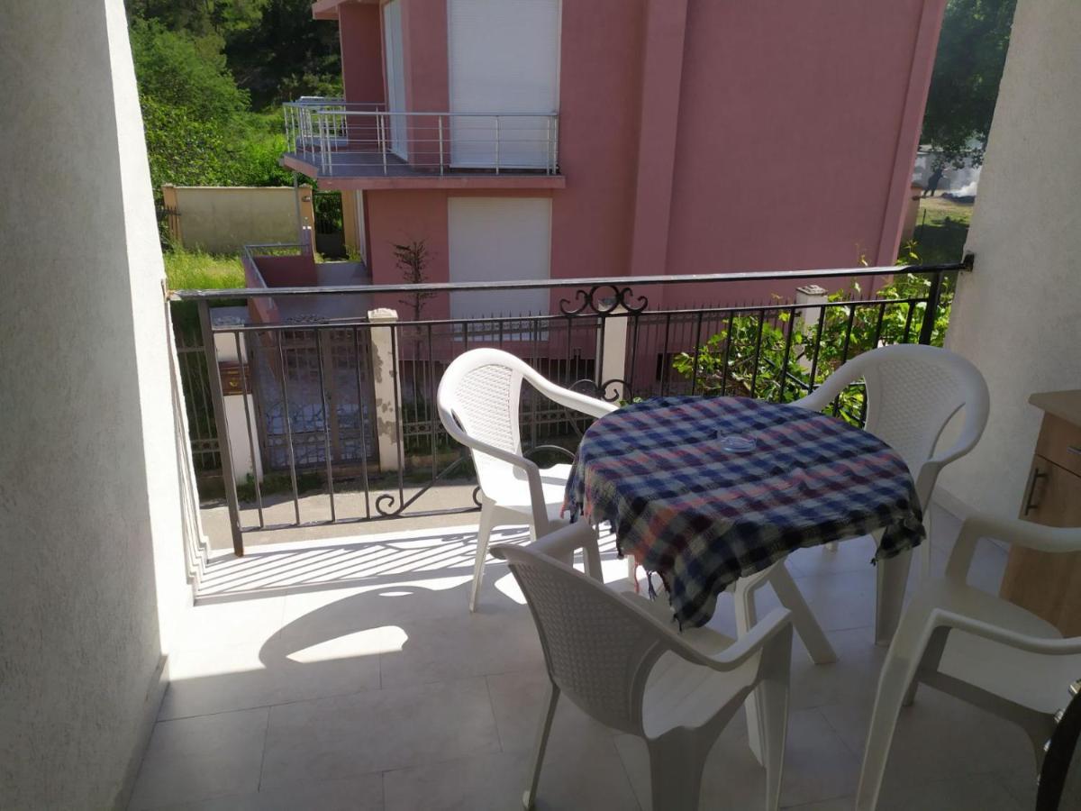 Apartment Perutovic Сутоморе Екстер'єр фото