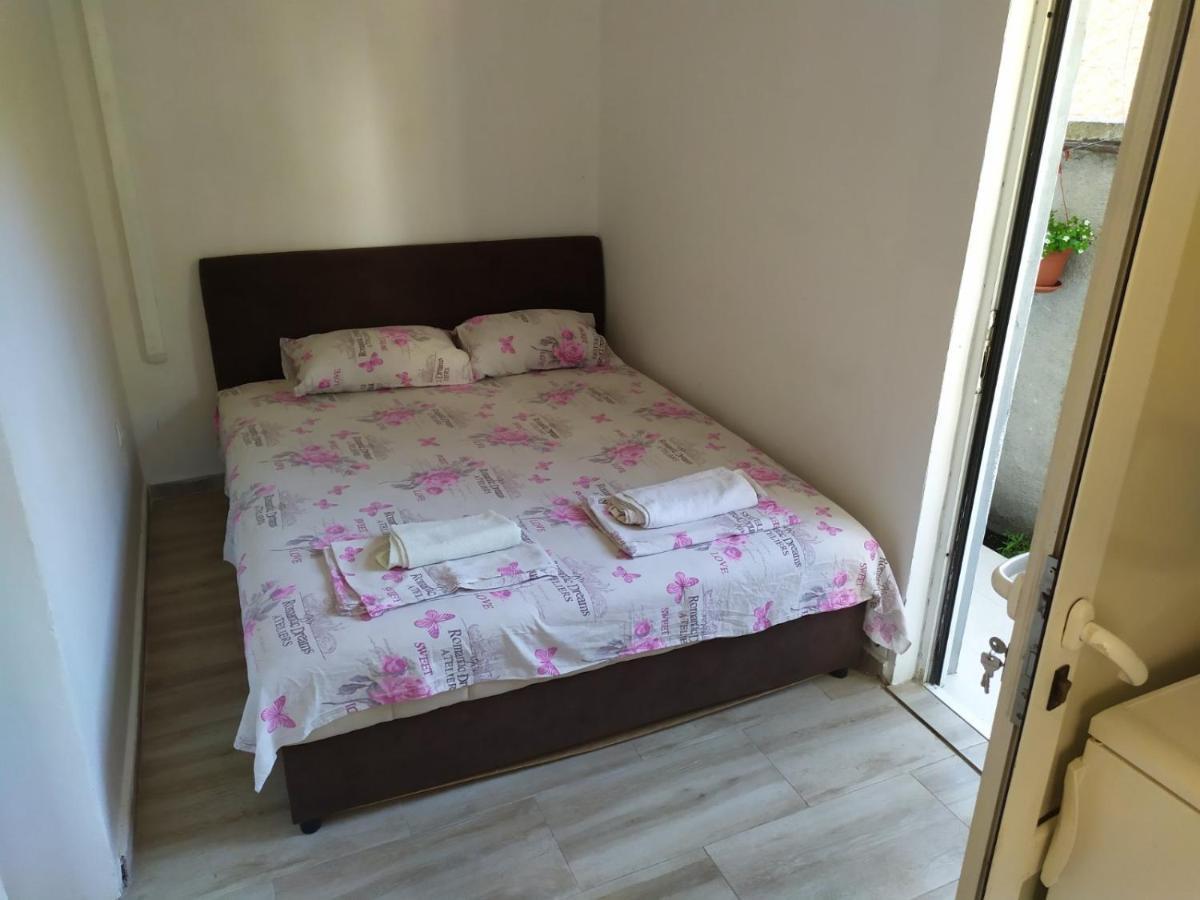 Apartment Perutovic Сутоморе Екстер'єр фото